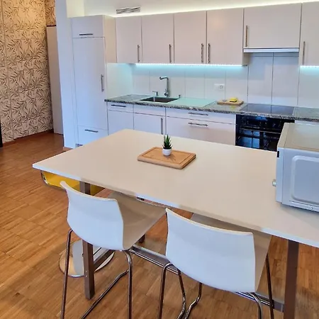 Romantic View With Balcony And Parking In Locarno Apartment Orselina